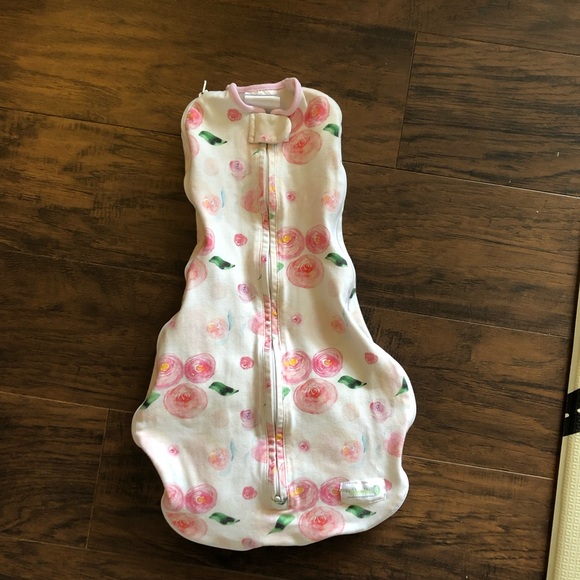 Woombie grow with me sleep sack/ swaddle - Picture 1 of 5